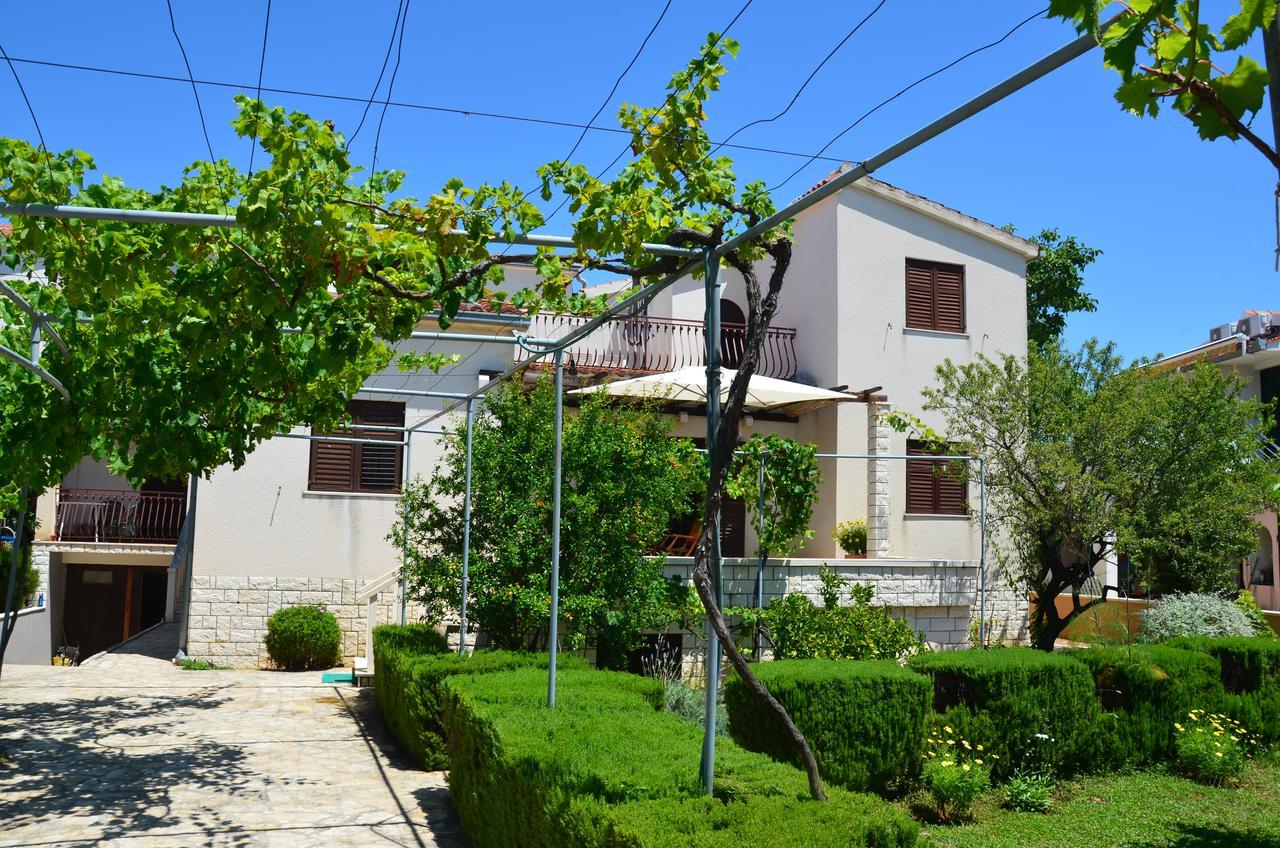 Apartments Dara Rogoznica  Extérieur photo