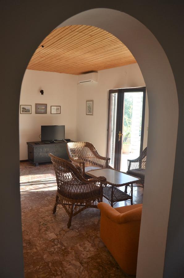 Apartments Dara Rogoznica  Extérieur photo